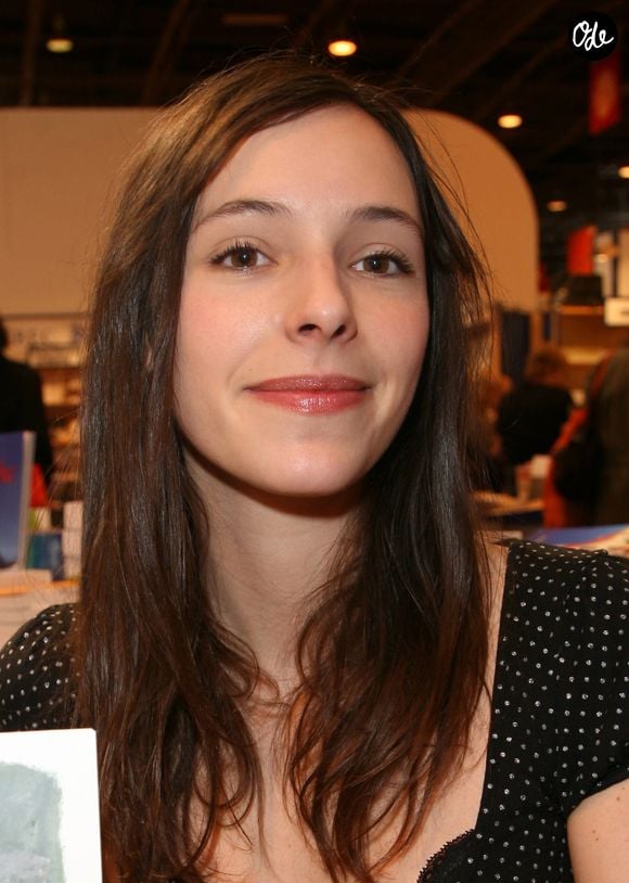 Lolita Séchan - Salon du livre 2007 A la porte de Versailles à Paris © Agence / Bestimage
