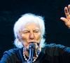 Le chanteur de 97 ans déplore de devoir obtenir une autorisation pour installer un drapeau français devant sa maison.

Hugues Aufray en concert au Zenith de Rouen le 27 juin 2026. © Pierre Perusseau/Bestimage