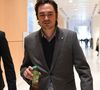 Son frère Anthony est aussi mis en cause pour sa diffusion

Alain-Fabien Delon arrive au tribunal correctionnel de Paris pour avoir enregistré et diffusé avec son frère Anthony Delon une conversation de leur sœur, Anouchka, avec leur père, le 5 janvier 2024, à l'époque où les désaccords de la fratrie concernant la santé d'Alain Delon, à Paris, France, le 17 mars 2026. Anthony Delon et Anouchka sont absents. © Clément Prioli/Bestimage