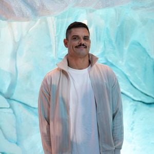 Florent Manaudou lors de la première du documentaire « Kaizen », réalisé par Inoxtag et consacré à son ascension de l'Everest, au cinéma Rex à Paris, le 13 septembre 2024. Photo de Raphaël Lafargue/ABACAPRESS.COM