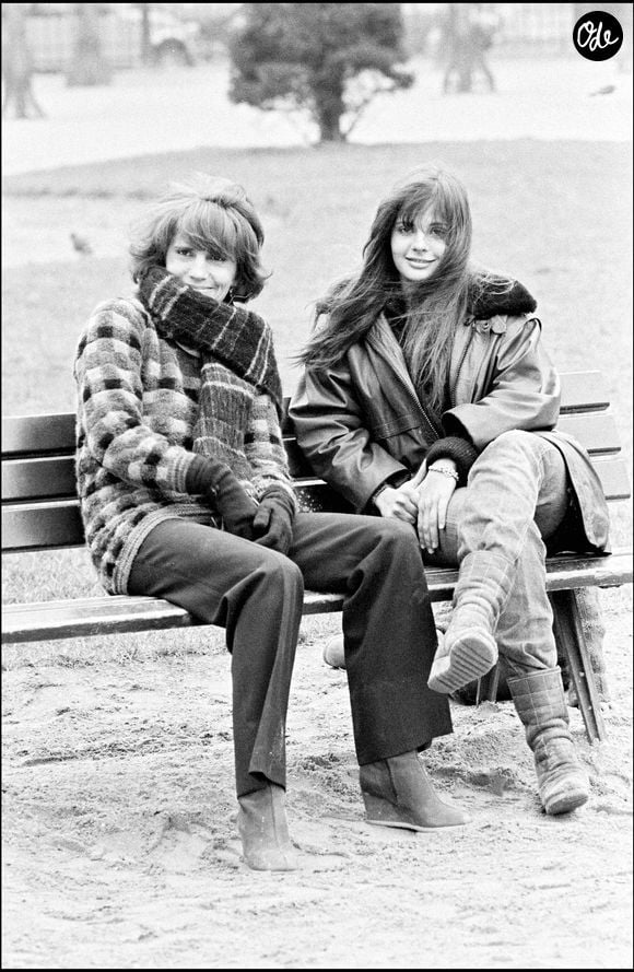 Parmi eux, Marie, née en 1962, est morte à 40 ans, tuée par son compagnon de l’époque, Bertrand Cantat. Nadine Trintignant refuse de revenir sur le jour de sa disparition.

Retro - 20eme anniversaire de la mort de Marie Trintignant le 1er aout - ARCHIVES "NADINE TRINTIGNANT" ET SA FILLE "MARIE" A PARIS EN 1980 "PLAN SERRE"
©BERTRAND RINDOFF PETROFF / BESTIMAGE