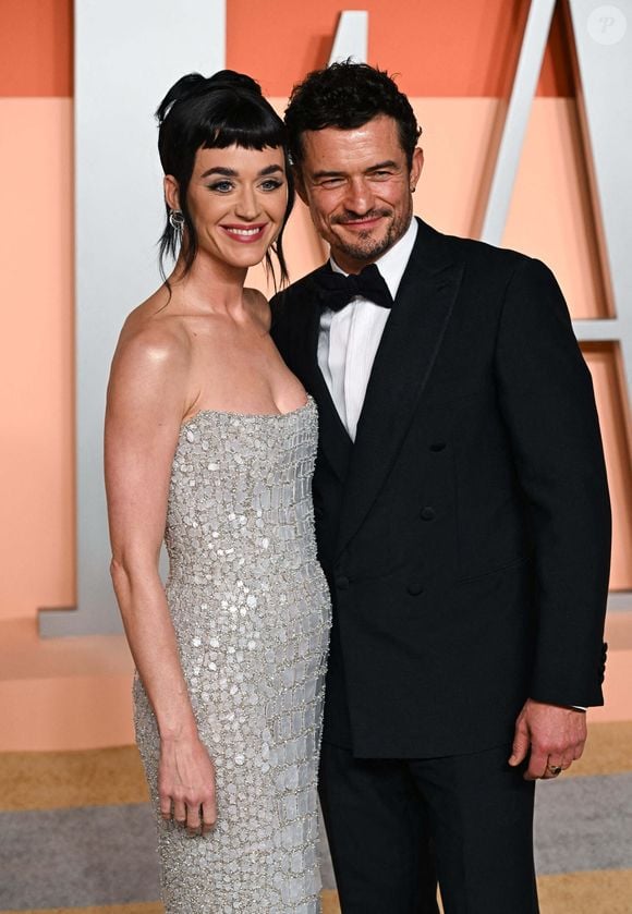 Katy Perry et Orlando Bloom y vivent avec leur fille Daisy née en 2020

Katy Perry et Orlando Bloom arrivent à la soirée des Oscars Vanity Fair le 3 mars 2025. Crédit : Doug Peters/EMPICS
