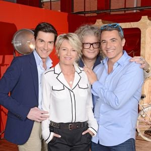 Photo datee du 18 avril 2018 de Harold Hessel, Sophie Davant, Pierre-Jean Chalancon et Julien Cohen sur le plateau de l'émission Affaire Conclue a Saint-Denis. L'antiquaire Julien Cohen, l'un des acheteurs de l'émission, a annoncé son départ du programme dans le Courrier picard et sur Instagram. Photo by Pascal Baril/ABACAPRESS.COM