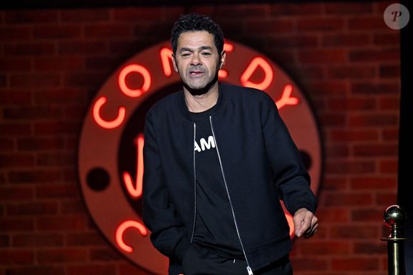 Son célèbre père, qui a lancé cet été la saison 14 de son "Jamel Comedy Club", n'a pas résisté à poster, pour l'occasion, une étonnante photo de lui et sa fille, sur son compte Instagram.

Jamel Debbouze présente les humoristes du Jamel Comedy Club sur la scène du palais Nikaia à Nice, le 27 février 2025. © Bruno Bebert / Bestimage