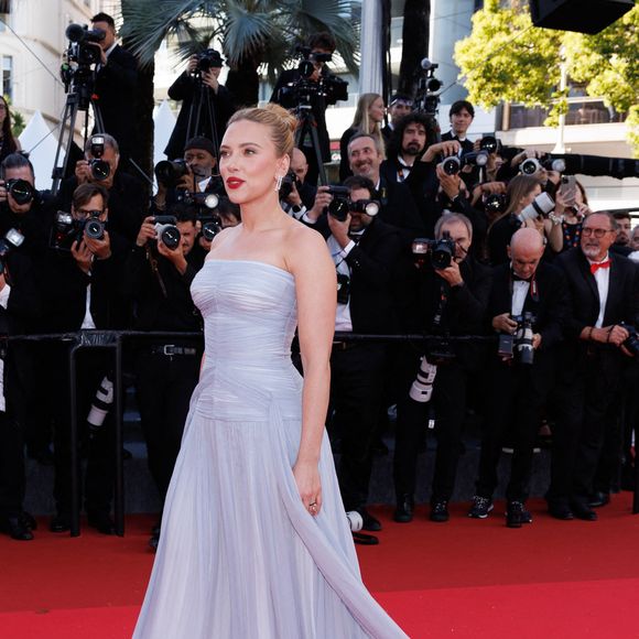 Scarlett Johansson - Montée des marches du film « Vie privée » lors du 78ème Festival International du Film de Cannes, au Palais des Festivals à Cannes. Le 20 mai 2025
© Jacovides-Moreau / Bestimage