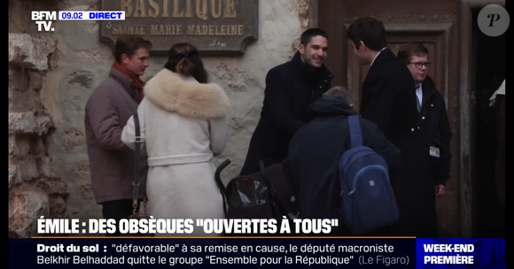 Marie et Colomban, les parents du petit Emile, arrivant à la basilique Sainte-Marie-Madeleine de Saint-Maximin-la-Sainte-Baume avec leurs deux enfants Alaïs et Vincent pour les obsèques d'Emile le 8 février 2025.