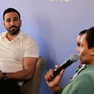 En attendant de réaliser ce film, il poursuit avec succès ses activités médiatiques en tant que consultant pour Ligue 1+ et sur la plateforme Twitch.
Une conférence sur le thème de la création de nouveaux horizons entre sport et divertissement avec Adil Rami, Sarah Ourahmoune, Allison Pineau et Inès Lagdiri-Nastasi au Loft Akili Mirari - Hôtel Five Seas à Cannes le mardi 19 mai 2026. © Romain Doucelin / Bestimage