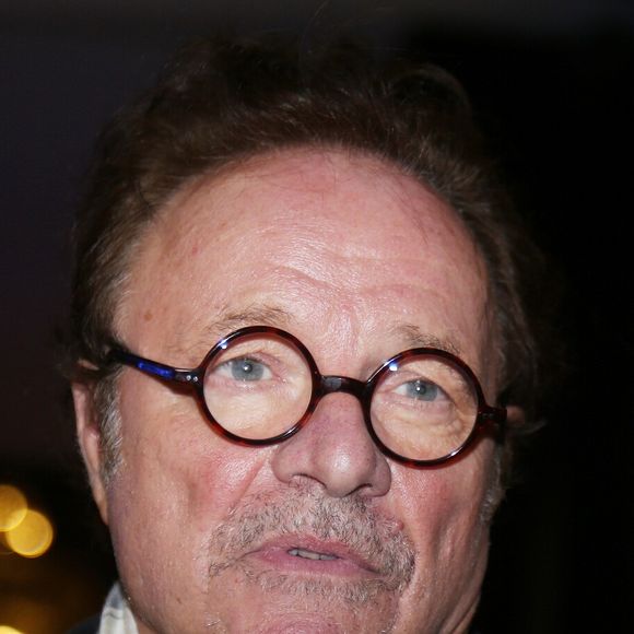 D’après "La Lettre", Radio Classique, propriété du groupe "Les Échos-Le Parisien", fait également face à un déficit de plus de 4,5 millions d’euros.

Exclusif - Guillaume Durand - Arrivées à l'avant-première du film "J'accuse" au cinéma UGC Normandie à Paris le 12 novembre 2019. © Jonathan Rebboah/Panoramic/Bestimage