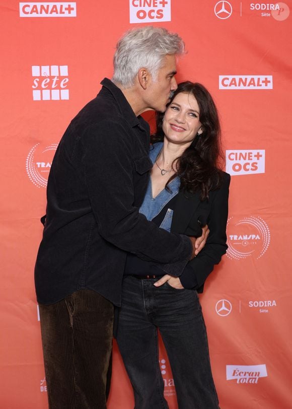 Il y a quelques jours s'est tenu un événement important. 

Exclusif - François Vincentelli et sa compagne Alice Dufour au photocall de la soirée d'ouverture du festival Creatvty à Sète.

© Denis Guignebourg / Bestimage