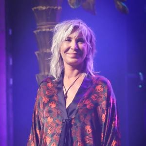 Même la naissance de sa fille Lola ne l'a pas empêchée de continuer de vivre de sa passion.

Zazie lors de la soirée de remise des Prix Sacem 2024 aux Folies Bergère à Paris le 25 novembre 2024.

© Jack Tribeca / Bestimage