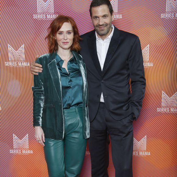 "on s'est mélangées les pinceaux donc elle est vraiment restée plus longtemps sur une fois où j'ai pas pu prendre assez d'air."

Audrey Fleurot, Medhi Nebbou de la série HPI - Photocall de la soirée d'ouverture du Festival Séries Mania à Lille. Le 18 mars 2022
© Christophe Aubert via Bestimage