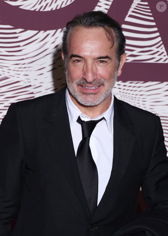 Jean Dujardin au photocall du dîner de la 51ème cérémonie des César au Fouquet's à Paris, France, le 27 février 2026. © Denis Guignebourg/Bestimage