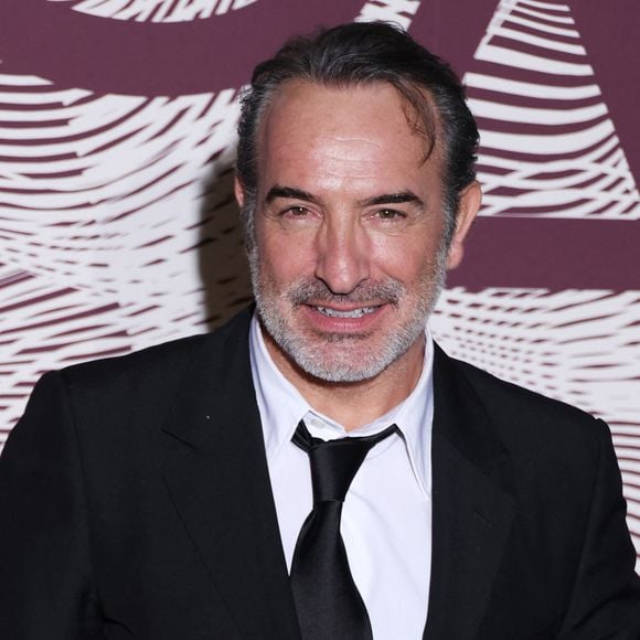 Jean Dujardin au photocall du dîner de la 51ème cérémonie des César au Fouquet's à Paris, France, le 27 février 2026. © Denis Guignebourg/Bestimage