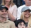 la jolie blonde a fait couler de l'encre sur l'identité de son compagnon.

Kelly Vedovelli et son petit frère Lucas en tribunes lors des Internationaux de France de Tennis de Roland Garros 2025, à Paris, France, le 6 juin 2025. © Jacovides-Moreau/Bestimage