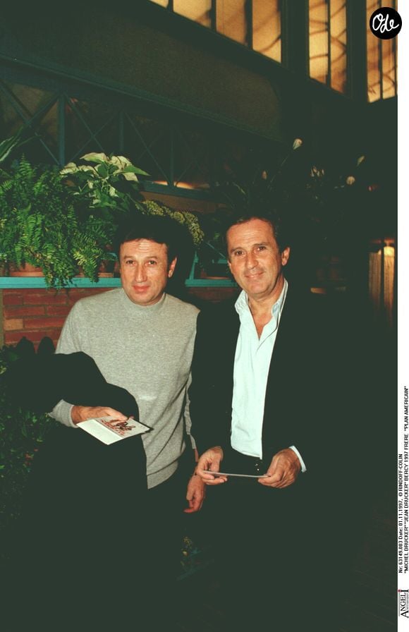 Archives - Jean Drucker et son frère Michel Drucker à Bercy en 1997.