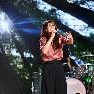 Exclusif - Zaz - Enregistrement de l'émission "Vivement dimanche" au studio Rive gauche, le 18 mars 2025, présentée par M.Drucker, et diffusée le 23 mars 2025 sur France 3. 
© Guillaume Gaffiot / Bestimage