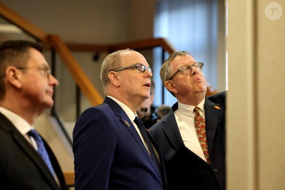 Le prince Albert II de Monaco, Jean Morin, Président du Conseil Départemental de la Manche lors d'une visite de la maison du département à Saint-Lô le 9 avril 2025.

© Dominique Jacovides / Bestimage