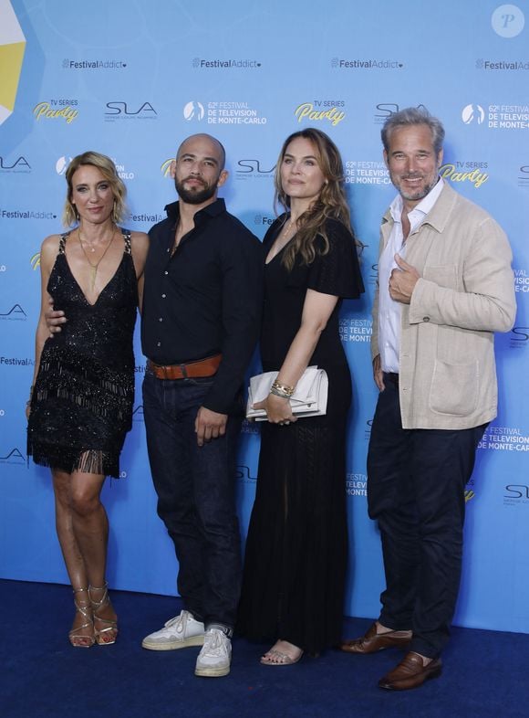 Emma Colberti, Moise SantaMaria, Melanie Maudran et Fabrice Deville sur le tapis bleu du photocall de la soirée du 62ème Festival de Télévision de Monte-Carlo, à Monaco. © Denis Guignebourg/BestImage
