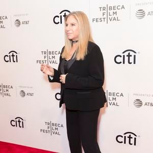 Ce sera, étonnamment, sa toute première venue sur la Croisette.

Barbra Streisand à la soirée Tribeca Talks Storytellers lors du Festival du Film de Tribeca à New York, le 29 avril 2017.

PacificPressAgency / Bestimage