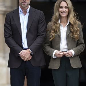 Le prince William, prince de Galles, et Catherine (Kate) Middleton, arborant des cheveux blonds, visitent les jardins, récemment transformés, du musée d'histoire naturelle à Londres, le 4 septembre 2025. Photo par GOFF  / BESTIMAGE