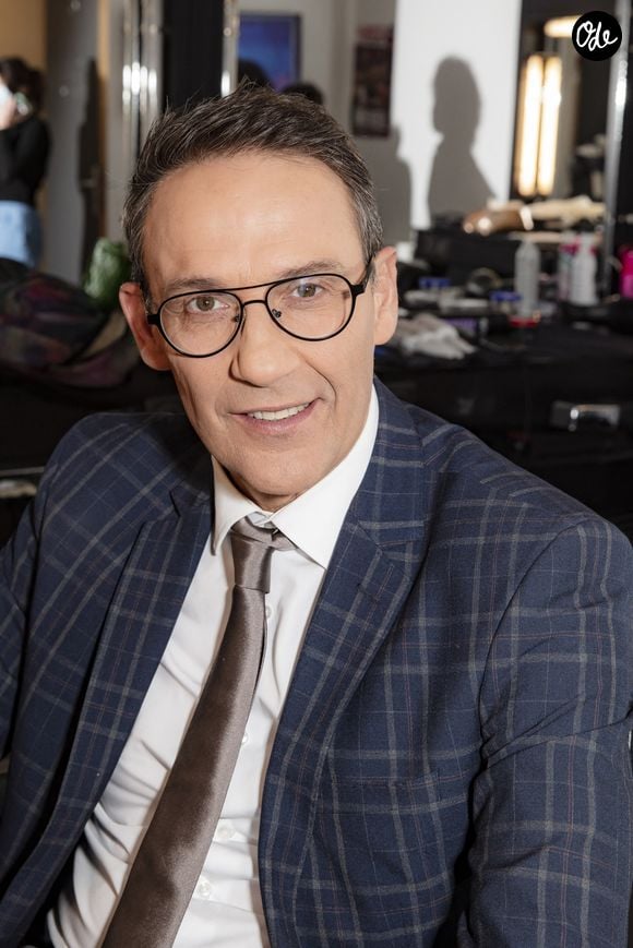 Oui, bien avant de rejoindre les grandes chaînes nationales dans les années 90, comme France 2 puis TF1, Julien Courbet a dû se faire un nom. Dans tous les sens du terme. Car l'animateur ne s'appelle pas Julien, mais Frédéric. 

Julien Courbet lors de l'enregistrement de l'émission "Touche Pas à Mon Poste (TPMP)", présentée par Cyril Hanouna et diffusée sur C8 le 14 décembre 2020.

© Jack Tribeca / Bestimage