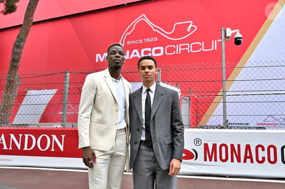 Alexandre Grimaldi, le fils du prince de Monaco et de N.Costes, avec Paul Pogba lors du 15ème Grand Prix de Monaco Historique, le 26 avril 2026.

© Bruno Bebert / Bestimage