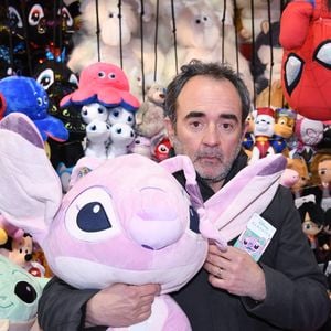 Exclusif - Bruno Solo au lancement de l'édition 2022 de La Foire du Trône avec le parrain Jean-Luc Reichmann, au profit de l'association La Voix de l'Enfant, à Paris, France, le 1er avril 2022. En achetant un bracelet à 10 euros les visiteurs bénéficieront d’une réduction de 50% sur tous les manèges. A chaque bracelet acheté, le montant sera directement reversé à La Voix de l'Enfant. © Rachid Bellak/Bestimage