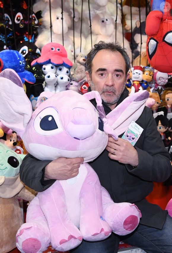 Exclusif - Bruno Solo au lancement de l'édition 2022 de La Foire du Trône avec le parrain Jean-Luc Reichmann, au profit de l'association La Voix de l'Enfant, à Paris, France, le 1er avril 2022. En achetant un bracelet à 10 euros les visiteurs bénéficieront d’une réduction de 50% sur tous les manèges. A chaque bracelet acheté, le montant sera directement reversé à La Voix de l'Enfant. © Rachid Bellak/Bestimage