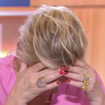 "Elle a toujours eu un petit faible pour vous" : le crush d'Anne-Elisabeth Lemoine pour son célèbre invité révélé en direct, l'animatrice ne sait plus où se mettre
