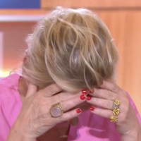 "Elle a toujours eu un petit faible pour vous" : le crush d'Anne-Elisabeth Lemoine pour son célèbre invité révélé en direct, l'animatrice ne sait plus où se mettre