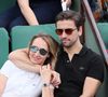 “Est-ce qu’on va pas, forcément, me comparer à ma sœur ?’”, s’interroge Audrey Lamy
Audrey Lamy et son compagnon Thomas Sabatier dans les tribunes des internationaux de Roland Garros - jour 5 - à Paris, France, le 31 mai 2018. © Cyril Moreau - Dominique Jacovides/Bestimage