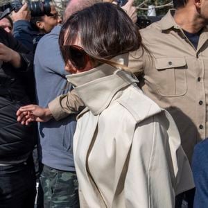 L'éclat indéniable de la peau et la silhouette de Victoria Beckham sont bien entendu le résultat d'un mode de vie très sain. 

Victoria Beckham quitte son hôtel à Paris, pour se rendre à Londres pour un défilé de sa marque Victoria Beckham. GOFF INF / BESTIMAGE