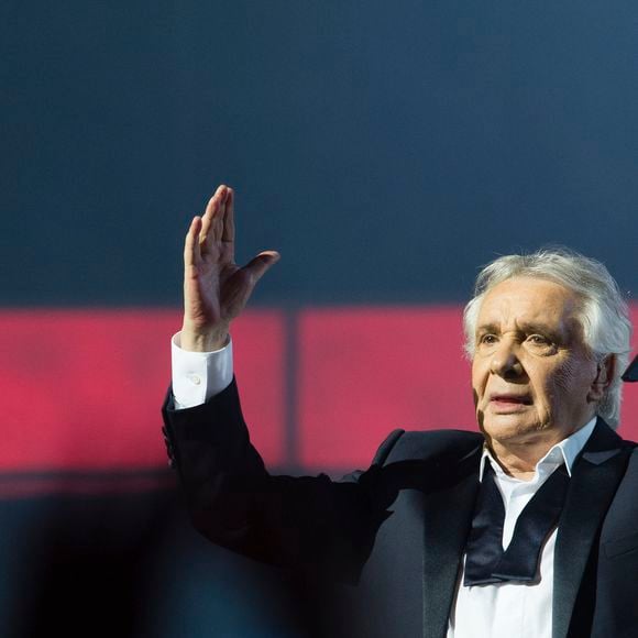 C'était à l'occasion des vœux du maire de sa nouvelle commune

Michel Sardou - Ultime concert de Michel Sardou pour la dernière date de son spectacle "La dernière danse" à la Seine Musicale à Boulogne-Billancourt le 11 avril 2018. Le chanteur a rassemblé plus de 400 000 spectateurs pour une tournée de 82 concerts.  © Pierre Perusseau/Bestimage