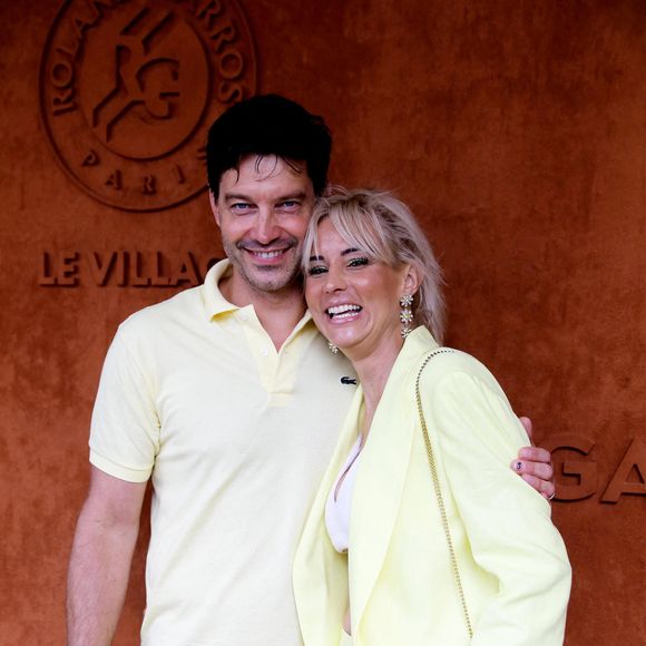 Elodie Gossuin et son mari Bertrand Lacherie au village lors des Internationaux de France de Tennis de Roland Garros 2022 à Paris, France, le 5 juin 2022. © Dominique Jacovides/Bestimage