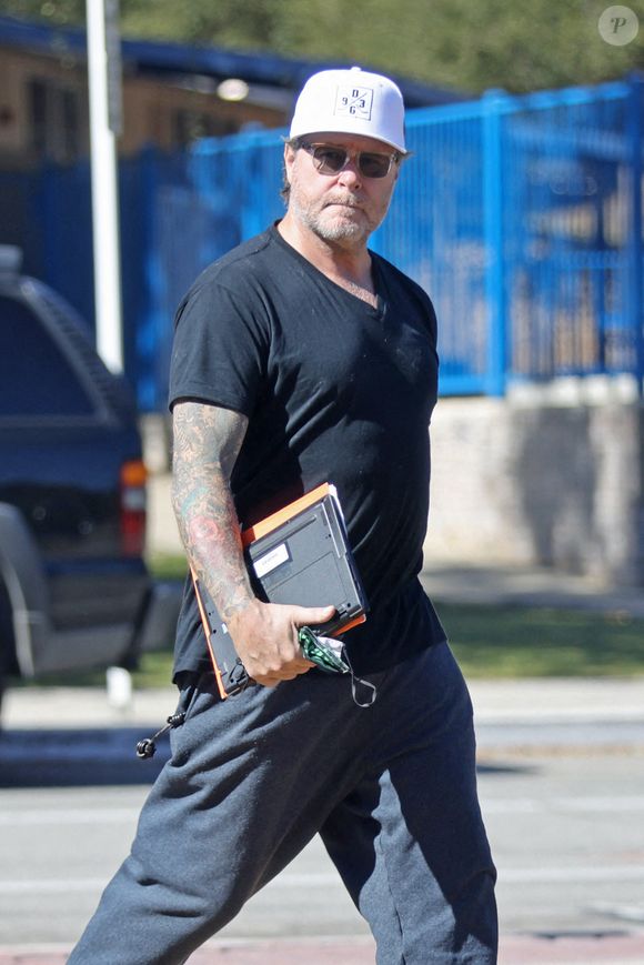 Exclusif - Dean McDermott à Los Angeles, le 2 novembre 2021. 

Photo : Bestimage