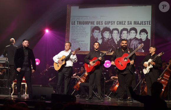Exclusif - Chico Bouchikhi - Chico & The Gypsies célèbrent 45 ans de carrière au Palais des Congrès avec un concert symphonique inédit le 24 mai 2025. Portés par 80 musiciens et des invités prestigieux, leurs tubes cultes ont résonné dans une version grandiose, entre rumba, flamenco et symphonie.
© Guirec Coadic / Bestimage