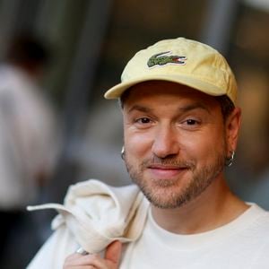 Bouleversé lors de l'accouchement, Mosimann a finalement choisi de reconnaître officiellement la fillette avec l'accord de sa manager.

Mosimann au village lors des Internationaux de France de Tennis de Roland Garros. © Jacovides-Moreau / Bestimage