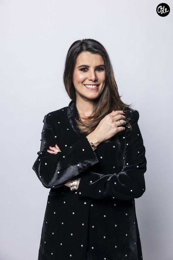 Le garçon souhaite notamment pouvoir aller seul au foot ou au parc avec ses copains tout en ayant la possibilité de joindre et rassurer ses parents.

Karine Ferri - Studio - Enregistrement de l'émission "La chanson secrète", présentée par N.Aliagas et diffusée le 29 décembre sur TF1. © Guillaume Gaffiot-Cyril Moreau / Bestimage