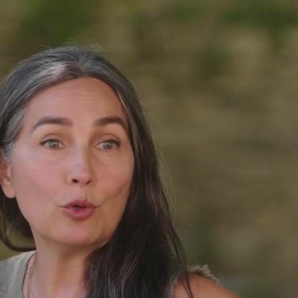 Azucena tempère néanmoins ces mésaventures : "En général ce sont des gens très discrets, assez gentils, bienveillants".

Florent Pagny dans l'émission "Sept à Huit" ce dimanche 31 août 2025. Accompagné de sa femme Azucena Caamaño, il accorde une interview exclusive à Audrey Crespo-Mara.