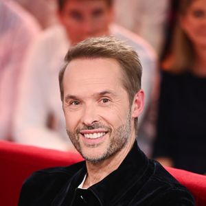 Exclusif - Damien Thevenot lors de l'enregistrement de l'émission Vivement Dimanche, au studio Rive gauche, à Paris, France, le 22 octobre 2025, présentée par M.Drucker, diffusée sur France 3 le 16 novembre 2025. © Guillaume Gaffiot/Bestimage