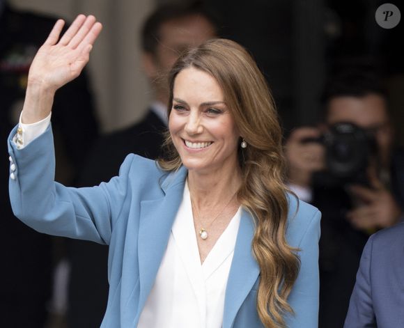 Kate Middleton, visite de 2 jours en Italie. À son arrivée à la mairie de Reggio Emilia, elle est accueillie par le maire de la ville, Marco Massari. © GoffPhotos/Bestimage