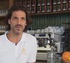 À 58 ans, 25 ans après avoir arrêté sa carrière, il s’est lancé dans une nouvelle aventure entrepreneuriale à Antibes avec son salon de thé La Belle époque.

L'ancien footballeur Mickaël Madar ouvre son propre établissement.