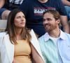 Dans une story très naturelle, elle révèle être complexée par son ventre depuis la naissance de son fils Malo.

Camille Cerf (Miss France 2015), enceinte et son compagnon Théo Fleury dans les tribunes lors des Internationaux de France de Tennis de Roland Garros 2023. Paris, le 7 juin 2023. © Jacovides-Moreau / Bestimage
