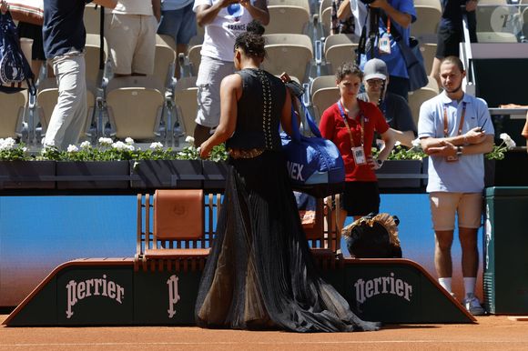 26 mai 2026, Paris, Paris, France : Naomi OSAKA (JPN) lors du Grand Chelem de tennis de Roland Garros 2026, au Stade Roland Garros le 26 mai 2026, à Paris, France. Loic Baratoux/ZUMA Press Wire/Bestimage