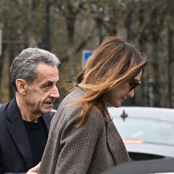 Le jeune papa de 28 ans serait retenu par des obligations à Menton mais la rencontre ne devrait pas tarder.

Nicolas Sarkozy et sa femme Carla Bruni vont déjeuner au restaurant Le Flandrin à Paris le lendemain de la sortie de prison de l'ancien président le 11 novembre 2025.