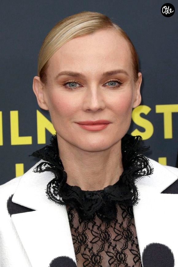 Diane Kruger à la première du film "Une enfance allemande, île d'Amrun, 1945" lors du 33ème Festival du Film de Hambourg, le 27 septembre 2025. 

© PsnewZ / Bestimage