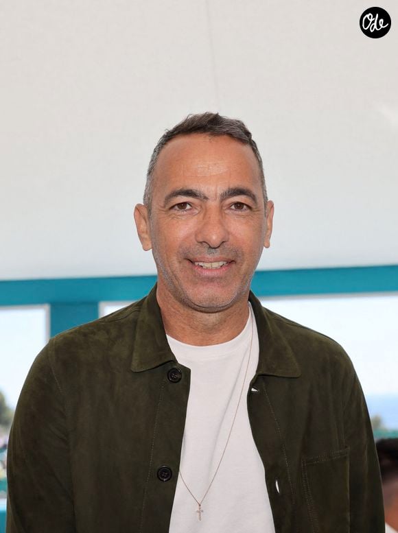 "J'ai eu cette opportunité avec mon fils aîné, Sacha", a aussi précisé celui qui a été consultant sportif pour Canal+ et TF1

Youri Djorkaeff durant la finale homme du tournoi Rolex Monte Carlo Masters 2023 à Roquebrune-Cap-Martin le 16 avril 2023. © Claudia Albuquerque/Bestimage