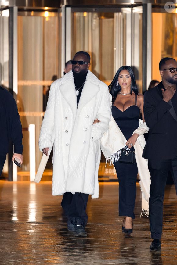 Gims et sa nouvelle compagne - Les célébrités au défilé Louis Vuitton "Collection Homme Prêt-à-Porter Automne/Hiver 2026-2027" lors de la Fashion Week de Paris, le 20 janvier 2026

© Florian Lavielle / Bestimage
