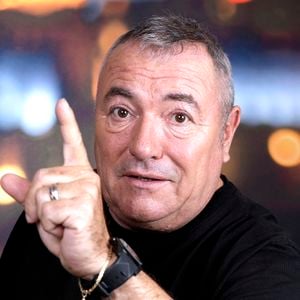 Le réalisateur Fabien Onteniente a dévoilé les détails de ses derniers jours. 
Exclusif - Portrait de Fabien Onteniente lors de l'enregistrement de l'émission "Chez Jordan de Luxe" à Paris. Le 21 octobre 2024. © Cédric Perrin / Bestimage