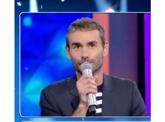 Et de compléter : "L'avantage c'est que, aujourd'hui, j'ai retrouvé une certaine liberté" Depuis, Mickaël a trouvé d'autres activités pour s'occuper à plein temps. Il a retapé sa maison et cultive un potager au quotidien !

Instagram : mickaelnoplpfan / Capture d'écran vidéo - France 2 - N'oubliez pas les paroles - 2024
